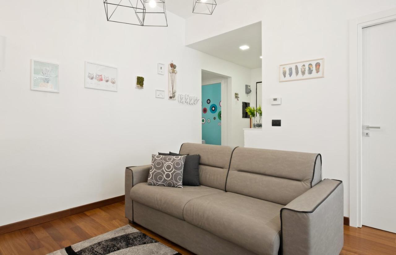 3 Bed Modern Flat - 15 Minutes Walk To Colosseum Рим Екстер'єр фото