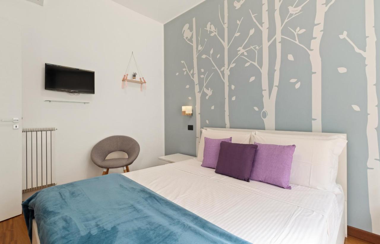 3 Bed Modern Flat - 15 Minutes Walk To Colosseum Рим Екстер'єр фото
