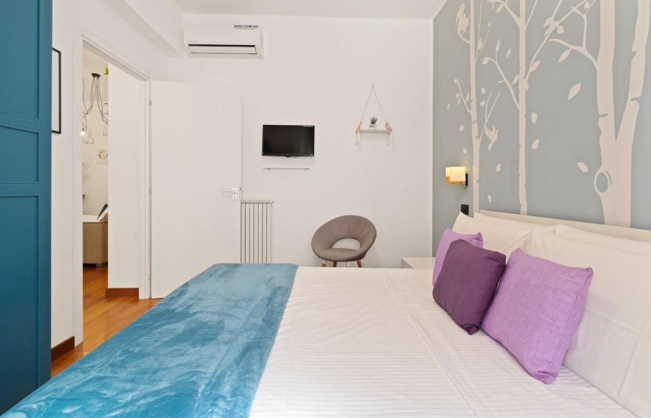 3 Bed Modern Flat - 15 Minutes Walk To Colosseum Рим Екстер'єр фото